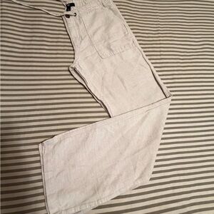 Gap 💯 Linen drawstring pants. 
Button and zipper.